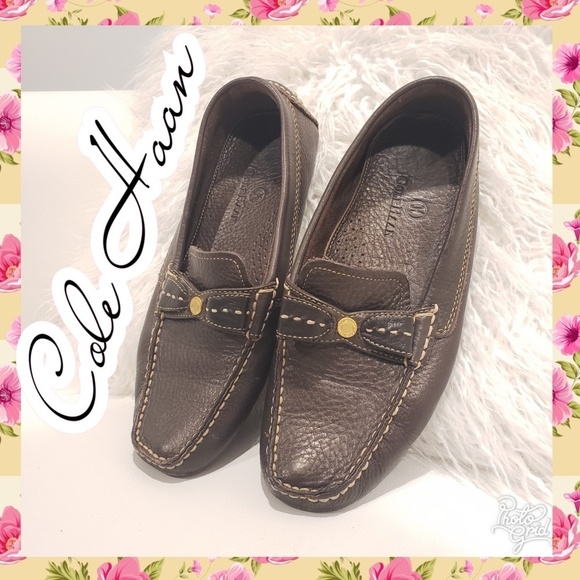 6.5 Cole Haan loafer slip on shoe leather